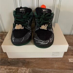 Nike Dunk SB Low OS Black/summitt White/ Gorge Green